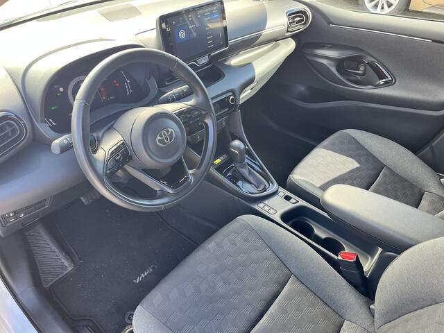 Toyota YARIS 1.5 Hybrid 115 First Edition Limited Comfort Parkeersensoren Dodehoek Detectie Stoel Stuur Verwarmd