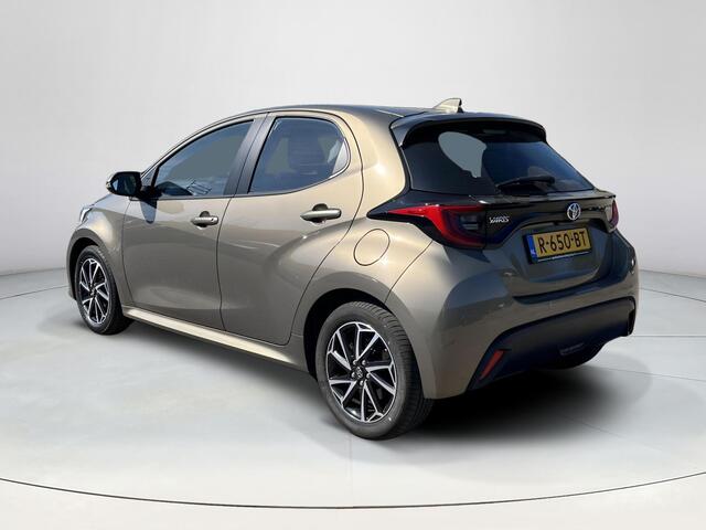 Toyota YARIS 1.5 Hybrid Dynamic | Carplay | Licht metalen velgen | Keyless entry | 1e eigenaar | Dealer onderhouden |