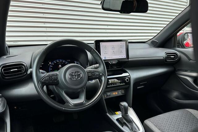 Toyota YARIS Cross 1.5 Hybrid Team-D, Safety + Winter-pakket