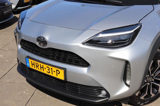 Toyota YARIS Cross 1.5 Hybrid 115 First Edition, Comfort pack, Stoel & Stuur verwarming, BSM, Parkeersensoren!