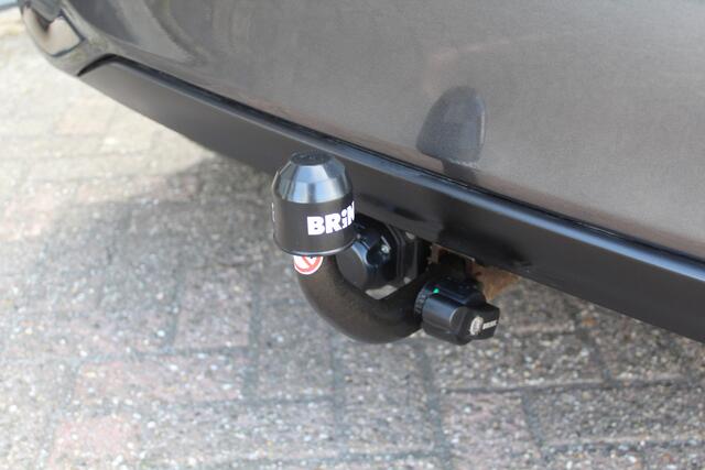 Toyota YARIS 1.5 Hybrid Active | Rijklaar | "Trekhaak" | Clima | Camera | Cruise | All-season | Dealer onderhouden