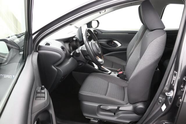 Toyota YARIS 1.5 Hybrid Dynamic Limited | Adaptieve Cruise control | Climate Control | Parkeercamera | Led Verlichting |