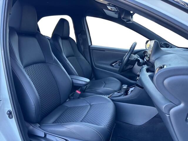 Toyota YARIS 1.5 Hybrid Executive ? LED ? ACC ? Stoelverwarming