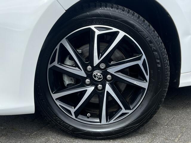 Toyota YARIS 1.5 Hybrid Dynamic | Navi | Carplay | Camera | Clima