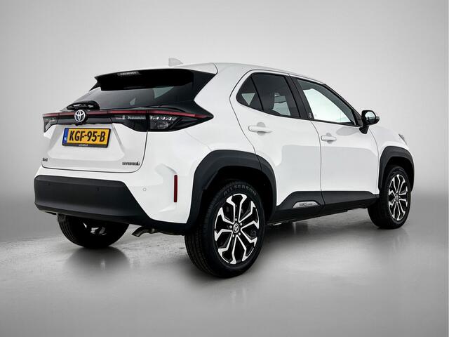 Toyota YARIS Cross 1.5 Hybrid Dynamic | Voorstoelen verwarmd | Parkeersensor voor en achter |