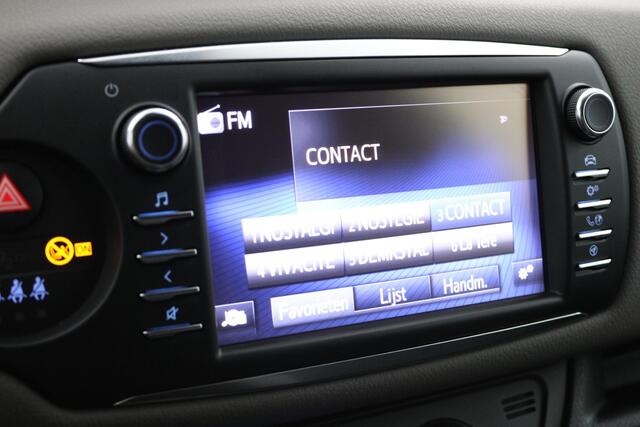 Toyota YARIS 1.5 Hybrid Bi-Tone | Cruise control | Climate control | Parkeercamera |
