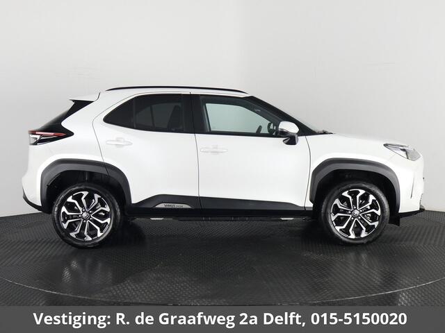 Toyota YARIS Cross 1.5 Hybrid 115 Dynamic | Stoel & Stuur verwarming | Draadloze telefoonlader | Adaptieve Cruise Control |