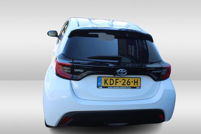 Toyota YARIS 1.5 Hybrid 115 Executive Stoelverwarming l Lendesteun l LM velgen l Spiegelverwarming