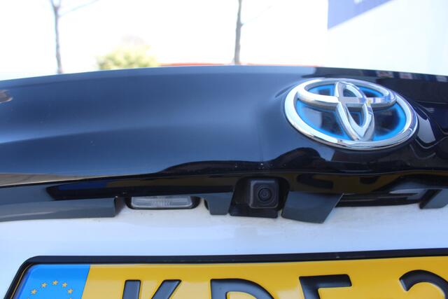 Toyota YARIS 1.5 Hybrid 115 Executive Stoelverwarming l Lendesteun l LM velgen l Spiegelverwarming