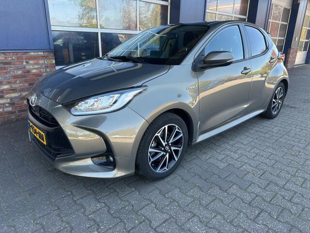 Toyota YARIS 1.5 Hybrid Dynamic, Trekhaak, Stoelverwarming, Carplay, ALL IN prijs.