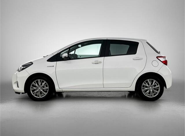 Toyota YARIS 1.5 Hybrid Dynamic | 1e Eigenaar | NIEUW GELEVERD & ONDERHOUDEN | Onderweg-naar-dealer