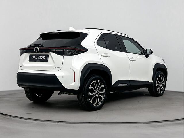 Toyota YARIS Cross 1.5 Hybrid Dynamic Limited | Navigatie | Stoelverwarming | Parkeersensoren v+a |