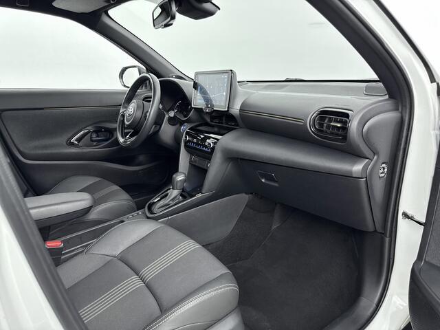 Toyota YARIS Cross 1.5 Hybrid Adventure Elektrische achterklep | Caprlay | Panoramadak |