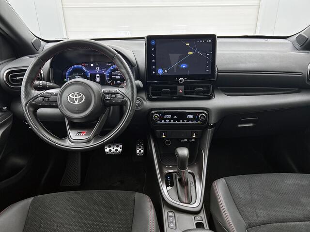 Toyota YARIS 1.5 Hybrid 130 GR SPORT | BTW Voertuig | Sportief uitgevoerd | Stoelverwarming+stuurverwarming |