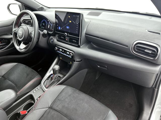 Toyota YARIS 1.5 Hybrid 130 GR SPORT | BTW Voertuig | Sportief uitgevoerd | Stoelverwarming+stuurverwarming |