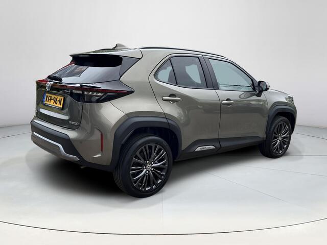 Toyota YARIS Cross 1.5 Hybrid Adventure | Carplay | Stoelverwarming | 18 inch LM-velgen | Head up display |