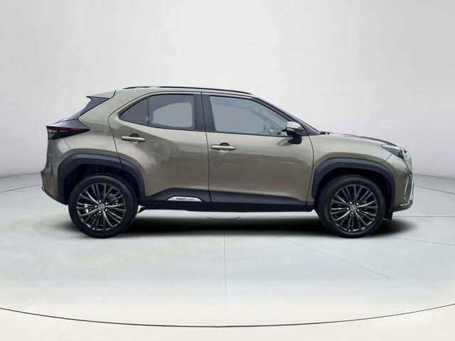 Toyota YARIS Cross 1.5 Hybrid Adventure | Carplay | Stoelverwarming | 18 inch LM-velgen | Head up display |