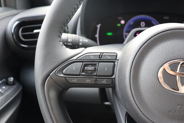 Toyota YARIS Cross 1.5 Hybrid 115 Dynamic, Comfort pack, BSM, Parkeersensoren, Stoel en stuurverwarming.