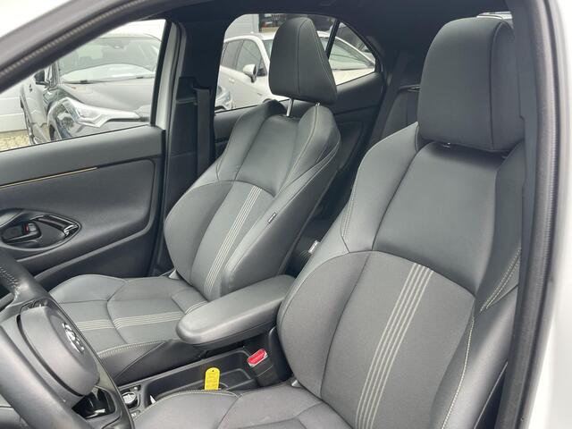Toyota YARIS Cross 1.5 Hybrid Adventure AWD Panoramadak