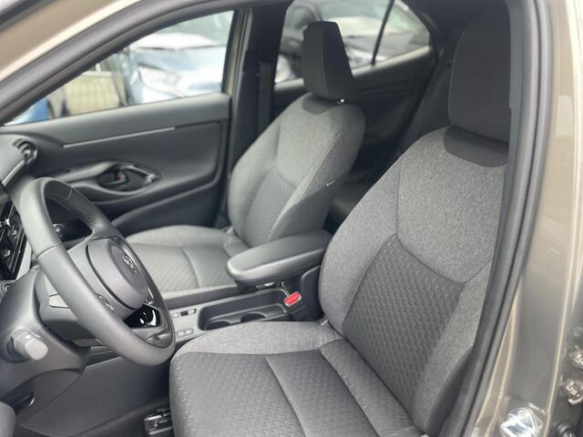 Toyota YARIS Cross 1.5 Hybrid 115 First Edition Comfort Pack
