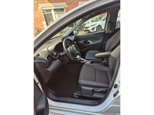 Toyota YARIS 1.5 Hybrid Active