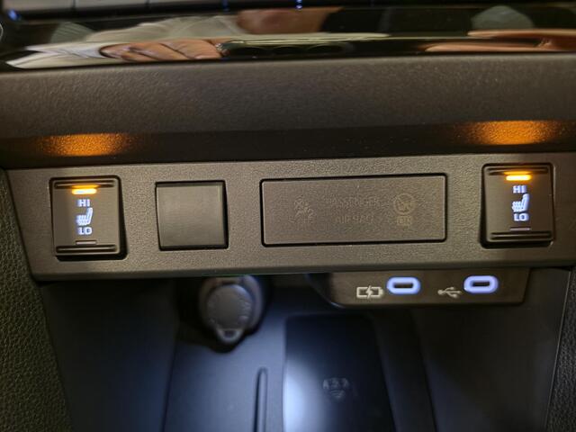 Toyota YARIS Cross 1.5 Hybrid 130 Dynamic | Apple CarPlay / Android auto Navigatie |Stoelverwarming | Achteruitrijcamera |