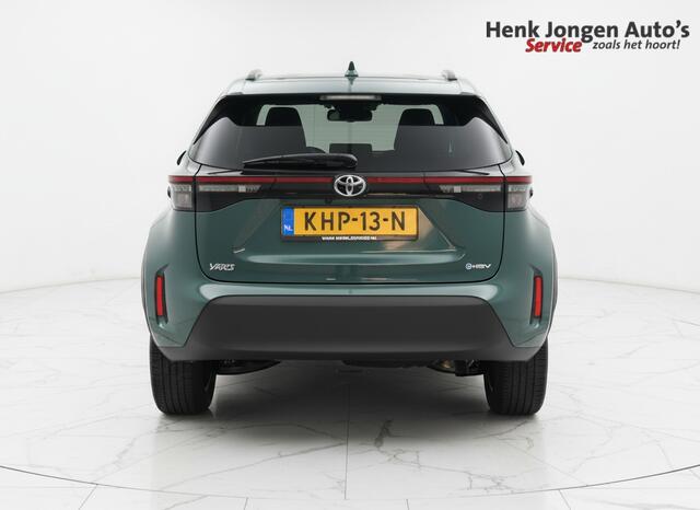 Toyota YARIS Cross 1.5 Hybrid 115 First Edition Rijklaar + Fabrieksgarantie Henk Jongen Auto's in Helmond, al 50 jaar service zoals 't hoort!