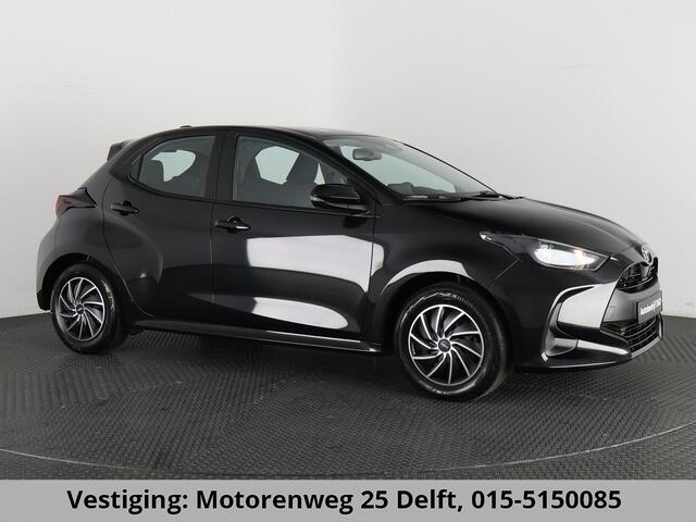 Toyota YARIS 1.5 HYBRID BLACKSTYLE AUTOMAAT GARANTIE 3-2035 ! CARPLAY NAVI. CAMERA.ADAPTIVE CRUISE.