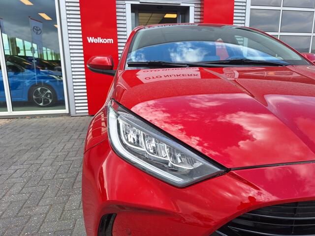 Toyota YARIS 1.5 Hybrid Dynamic met parkeersensoren voor en achter