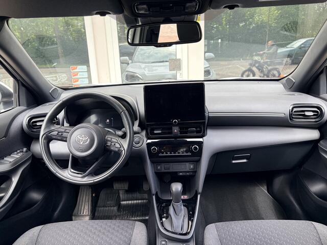 Toyota YARIS Cross 1.5 Hybrid 130 Executive Keyless entry+start/Cruisecontrole adapt./achteruitrijcam./Parkeersens. V+A/Elektr. climatecontrole/Verwarmde in hoogte verst.b. stoelen/L/M 18 inch/Led verlicht./lederen microvezel bekled./G