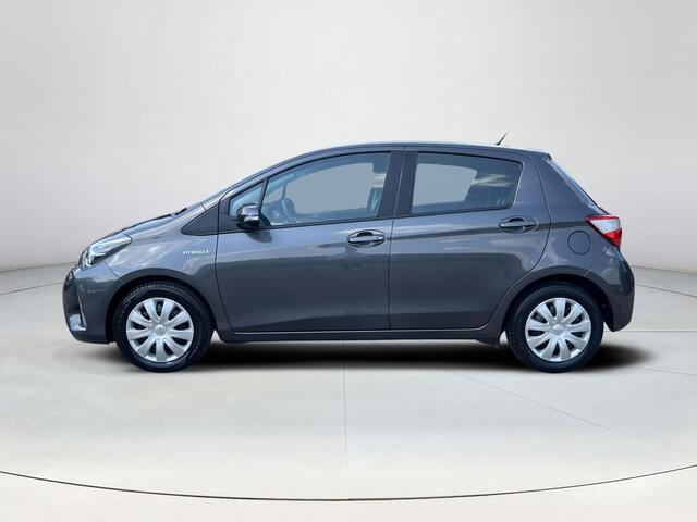 Toyota YARIS 1.5 Hybrid Active | Navigatie | Parkeersensoren achter | Cruise control | Automatische airco |