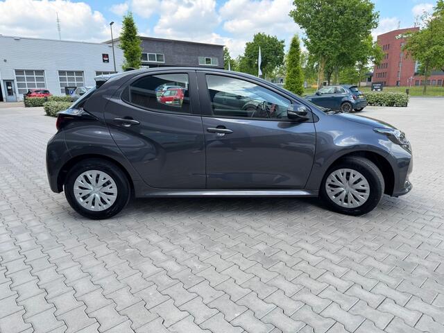 Toyota YARIS 1.5 Hyb. 115 Comfort | Camera | Adap. cruise | Carplay |