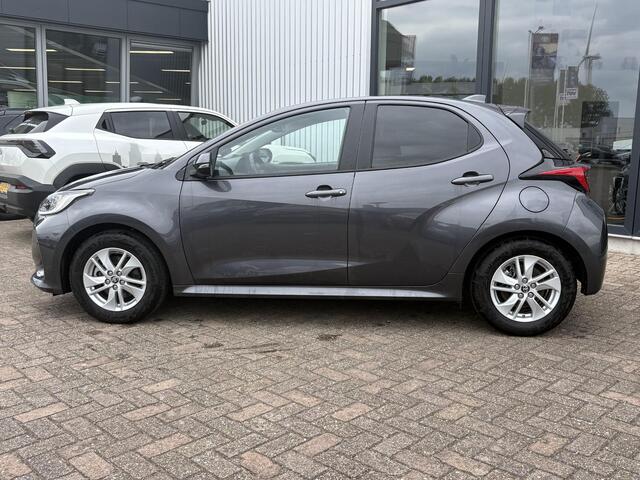 Toyota YARIS 1.5 Hybrid 115 Business Plus