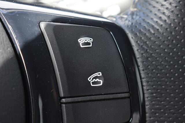 Toyota YARIS 1.5 Hybrid Dynamic Automaat 100pk | Trekhaak | Achteruitrijcamera | Cruise control | Keyless entry |
