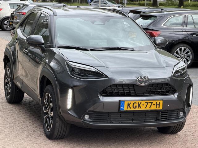 Toyota YARIS Cross 1.5 Hybrid 130 Dynamic | Dodehoekdetectie | Stuur- stoel en voorruitverwarming | Achteruitrijcamera met sensoren voor en achter | NIEUW!