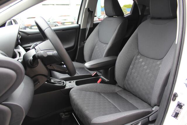 Toyota YARIS 1.5 Hybrid 115 Dynamic Plus | Rijklaar | Stoel-/stuurverw. | Apple/Android | LED | Keyless | Camera | Adap.cruise