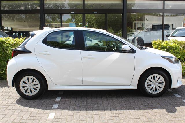 Toyota YARIS 1.5 Hybrid 115 Comfort Plus | Rijklaar | Stoel/Stuur-verw. | Keyless | Apple/Android | Clima | Adap. Cruise | Camera