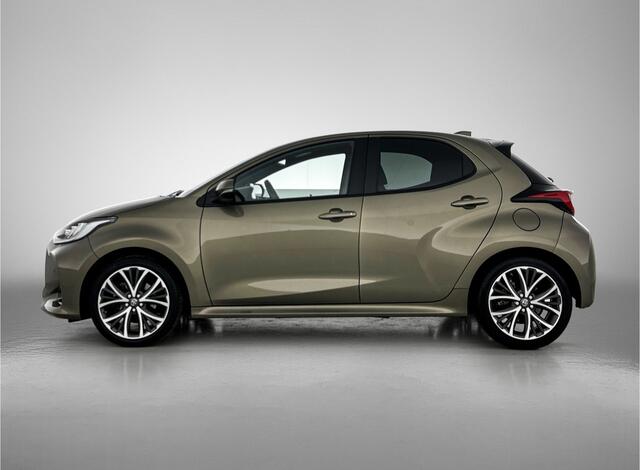 Toyota YARIS 1.5 Hybrid 130 Executive | Navigatie | BLS | PDC | Stuur-Stoelverwarming |