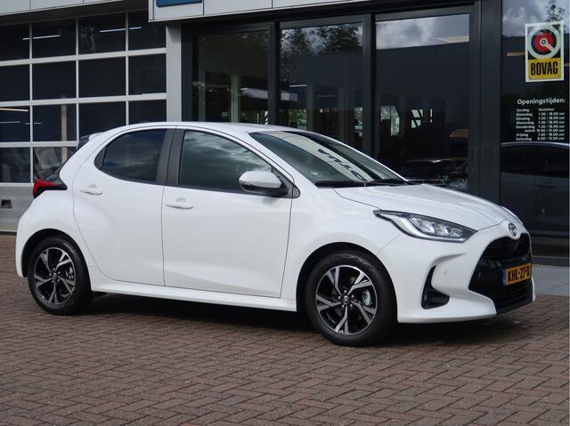 Toyota YARIS 1.5 Hybrid Dynamic | PDC | Camera | Stoel-Stuur Verwarm. | Blind-Spot |