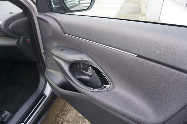 Toyota YARIS Cross 1.5 Hybrid 130 Executive Navi|Carplay|PDC V+A|Dodehoek|E.a.klep|Stoel en stuurverw.|Camera|