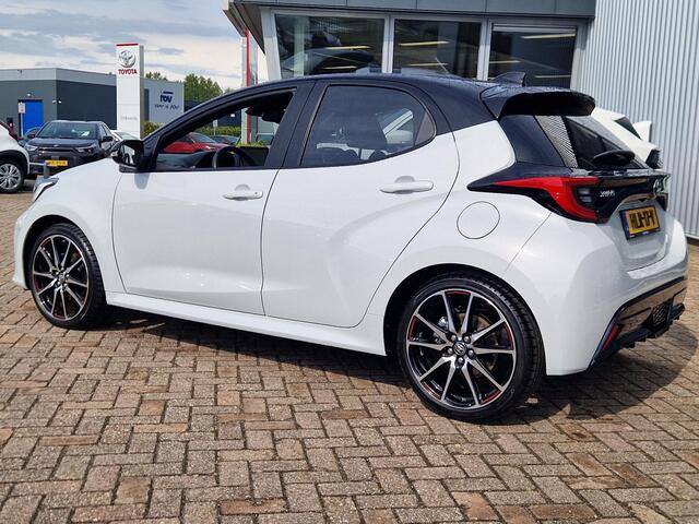 Toyota YARIS 1.5 Hybrid 130 GR SPORT plus pack Panoramadak