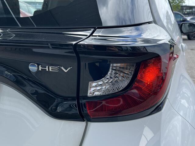 Toyota YARIS 1.5 Hybrid 115 Active NIEUW VAN ¤ 28769,- VOOR ¤ 25250,-
