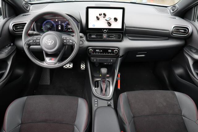 Toyota YARIS 1.5 Hybrid 130 GR Sport + Pack, Panoramadak, BSM + Pack