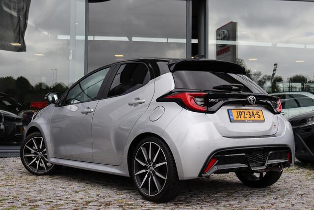 Toyota YARIS 1.5 Hybrid 130 GR Sport + Pack, Panoramadak, BSM + Pack