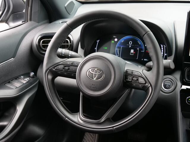 Toyota YARIS Cross 1.5 Hybrid 115 Dynamic Automaat DAB / Apple Carplay / Camera / 17 inch / Stoelverwarming