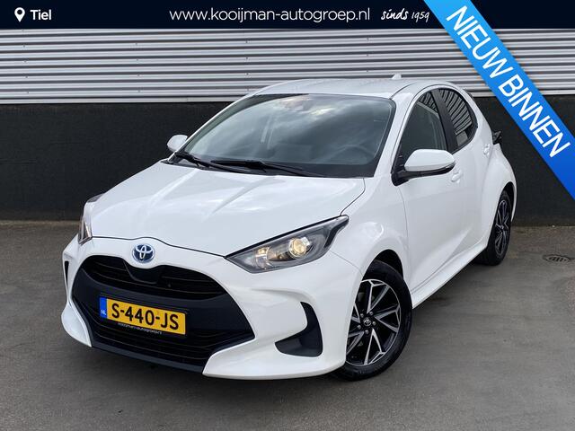 Toyota YARIS 1.5 Hybrid Active Dynamic-special Nieuw geleverd, dealeronderhouden, Lichtmetalen velgen, Achteruitrijcamera, Adaptieve cruise control