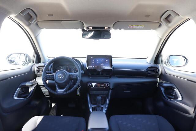Toyota YARIS 1.5 Hybrid 115 Comfort, Nieuw en direct leverbaar met ¤3.500,- voordeel!