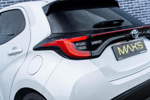 Toyota YARIS 1.5 Hybrid Executive | Panoramadak | JBL Audio | Achteruitrijcamera | Keyless Entry | Parkeersensoren | Navigatie | Apple Carplay | Android Auto | Lichtmetalen Velgen 17 inch