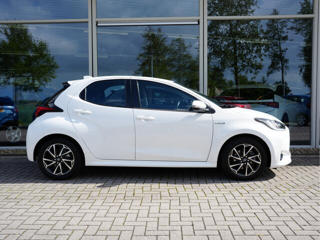 Toyota YARIS 1.5 Hybrid Dynamic | Apple Carplay/Android Auto | Dab | Cruise control adaptief