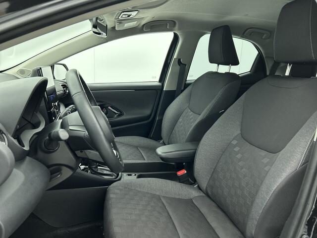 Toyota YARIS Hybrid 115 Dynamic Comfort Pack | Parkeersensoren | Stuurwielverwarming |